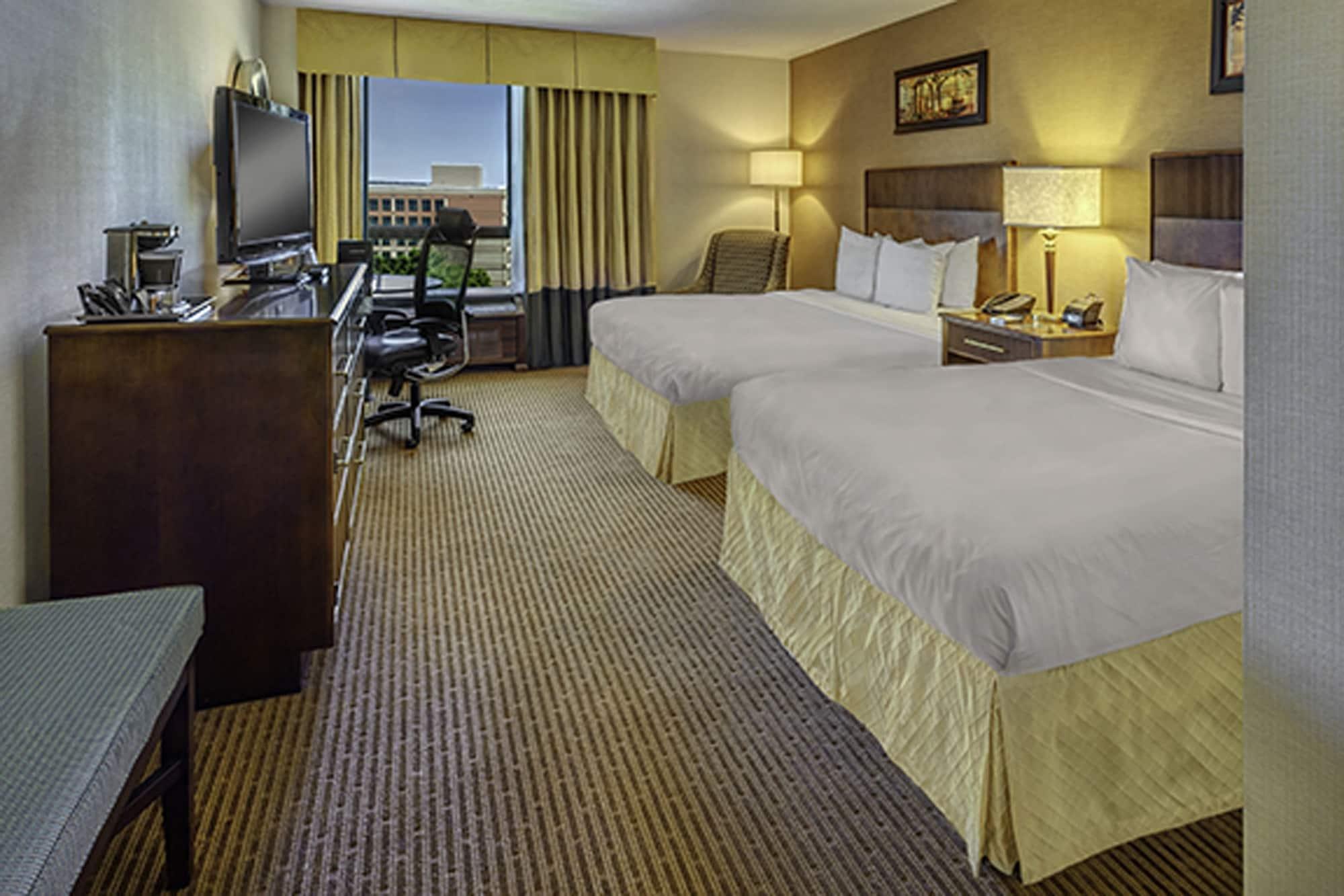 Hotel Doubletree By Hilton Philadelphia Airport Exterior foto